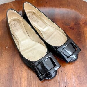Roger Vivier Paris Black Patent Leather Flats